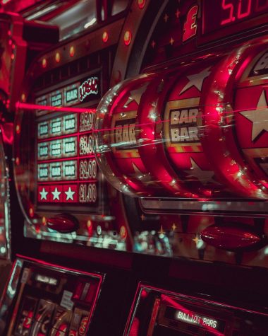 close-up photography of lucky arcade with Bar, Bar, and Star